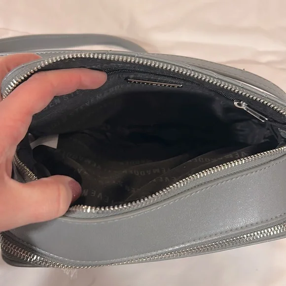 Steve Madden Grey Crossbody Bag - Picture 4 of 10